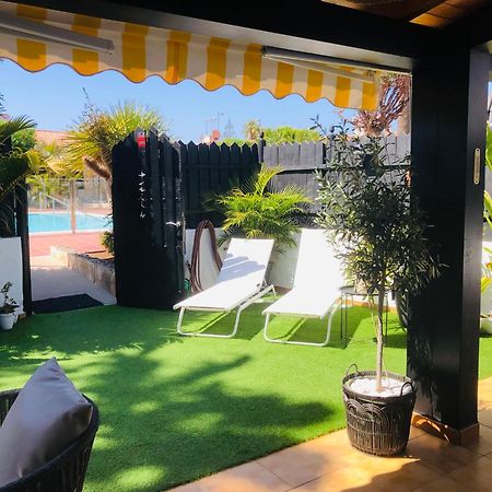 פלאייה דל אינגלז Oasis Beach Holiday Home With Jacuzzi מראה חיצוני תמונה