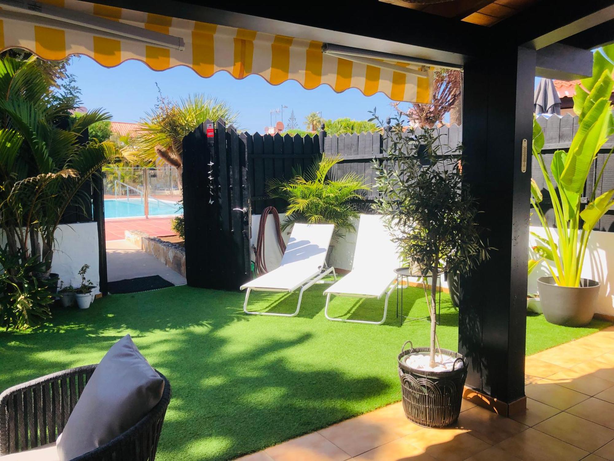 פלאייה דל אינגלז Oasis Beach Holiday Home With Jacuzzi מראה חיצוני תמונה